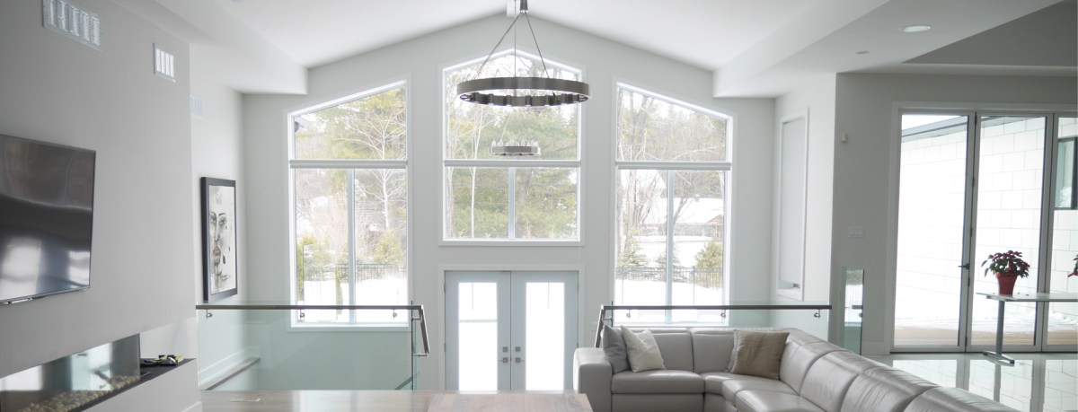 photo of home with glass windows and rails done by The Glass SHop